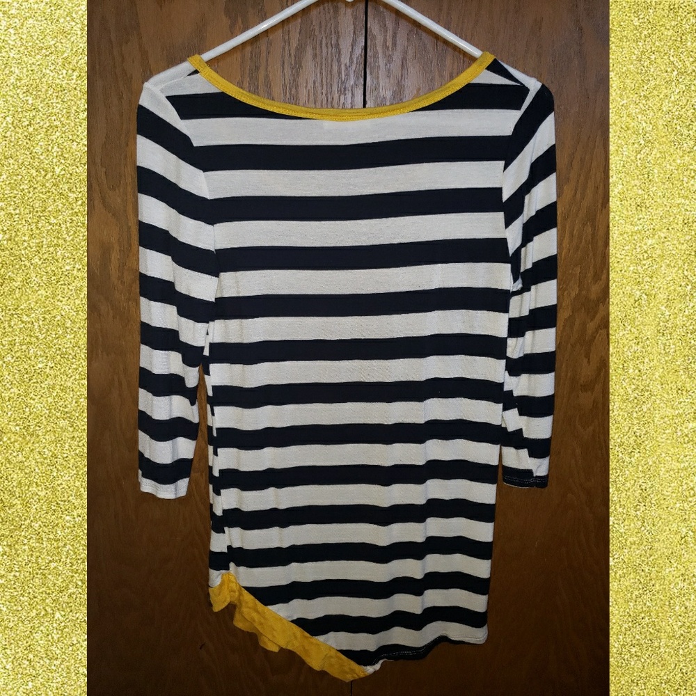 Asymmetrical Hem Stripped Boutique Top - Picture 2 of 3